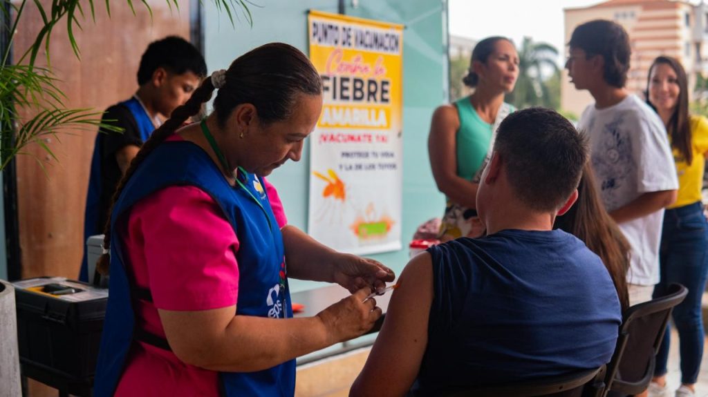 Alcaldía de Ibagué tendrá jornada especial de vacunación contra la fiebre amarilla en el Panóptico whatsapp image 2026 04 20 at 09.44.10