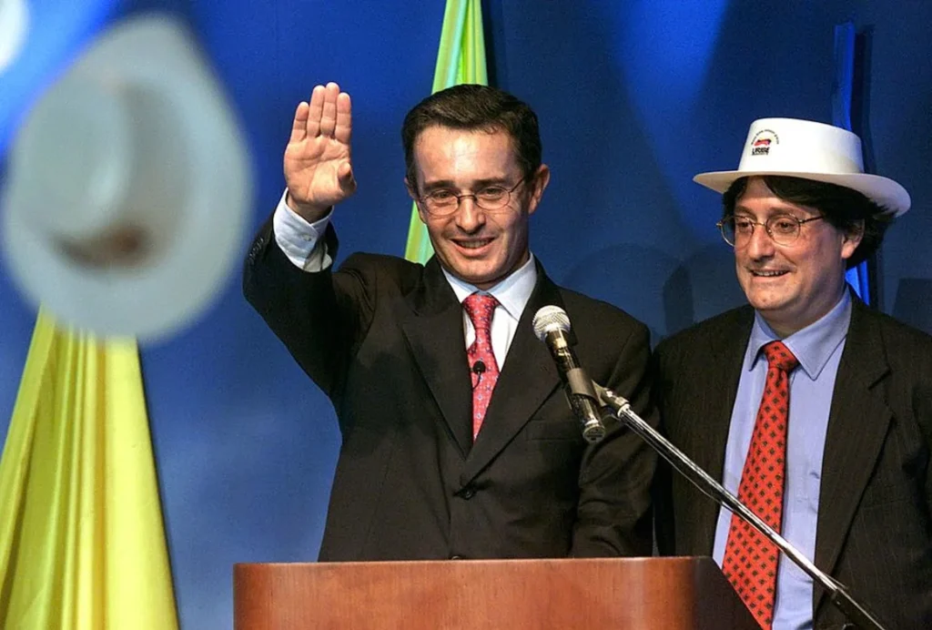 cnne 714825 alvaro uribe velez l and francisco santos r gr