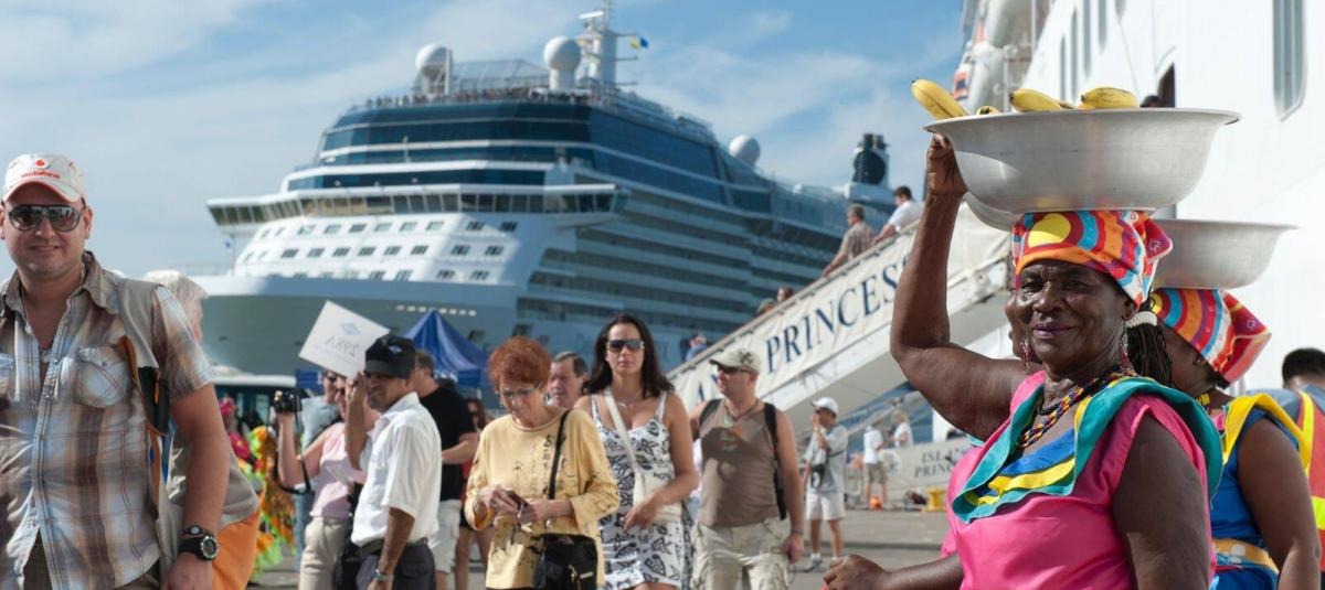 Turismo y Entretenimiento image (1)